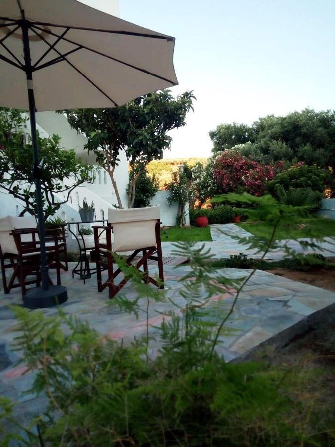 Thea Apartment Agia Marina  Exterior photo