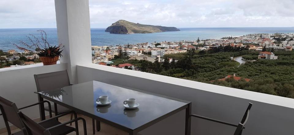 Thea Apartment Agia Marina  Exterior photo